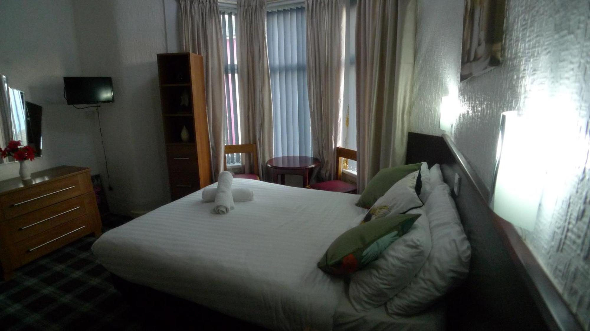 בלקפול Fairway Hotel מראה חיצוני תמונה