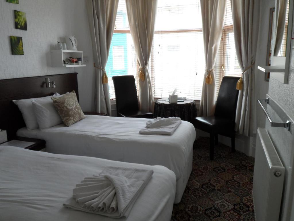 בלקפול Fairway Hotel חדר תמונה